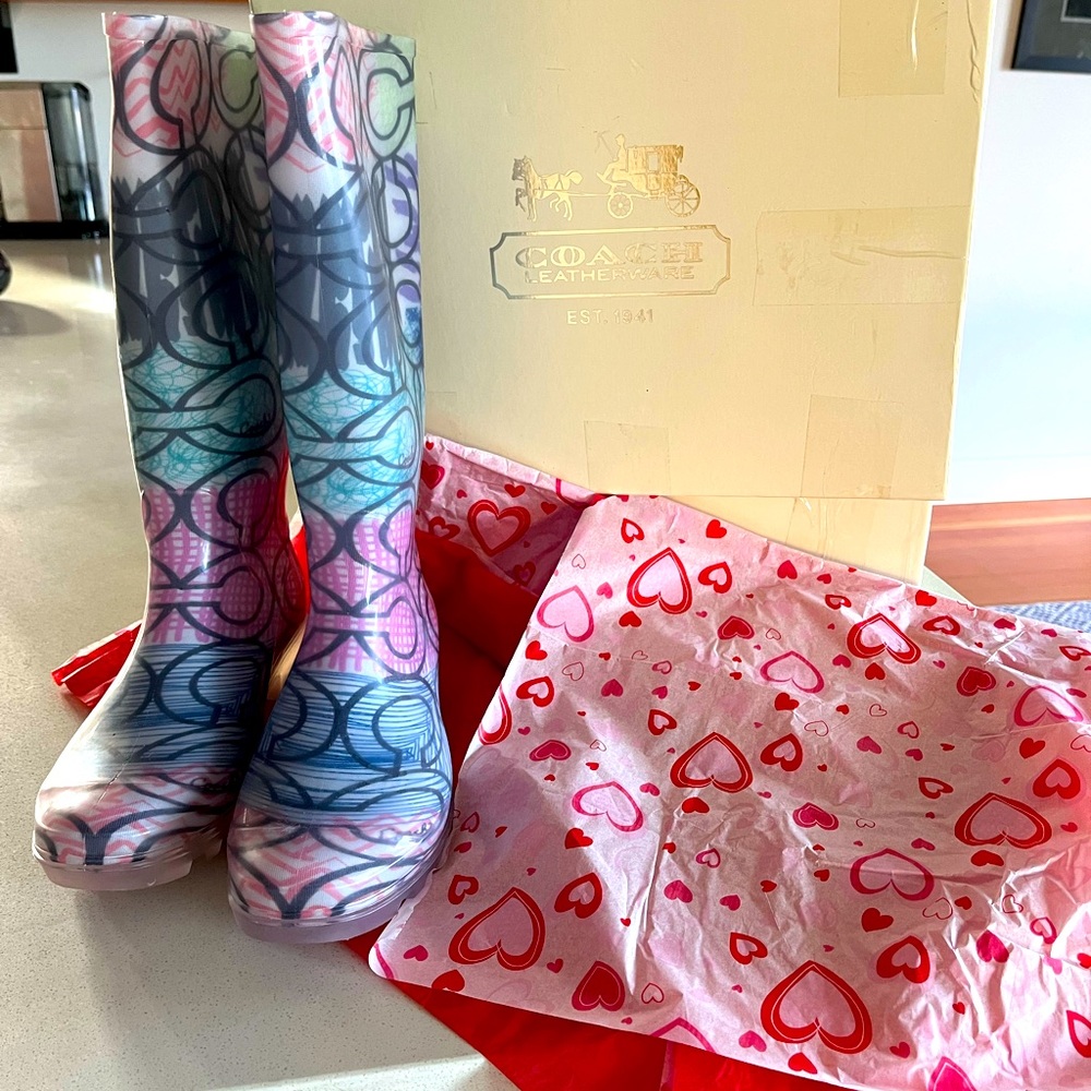 Vintage Coach Women’s 8 Tall Rain Boots